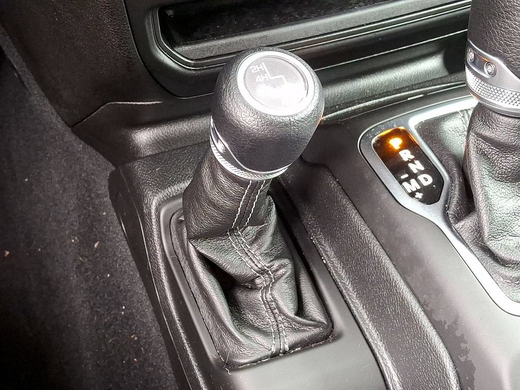Used 2026 Jeep Wrangler Sport AWD/4WD image 25