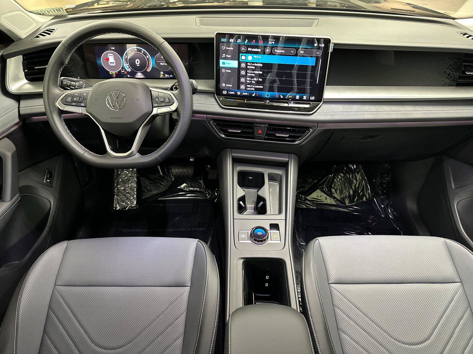New 2026 Volkswagen Tiguan SE AWD/4WD image 12