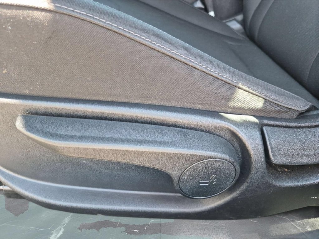 Used 2021 Hyundai Elantra SEL FWD image 12