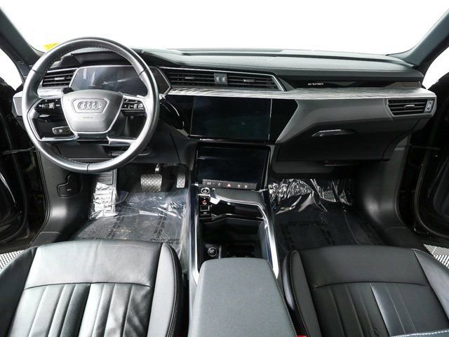 Certified 2022 Audi e-tron Premium w/ Convenience Plus Package image 19