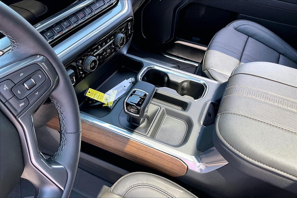 New 2026 Chevrolet Silverado 1500 High Country AWD/4WD image 8