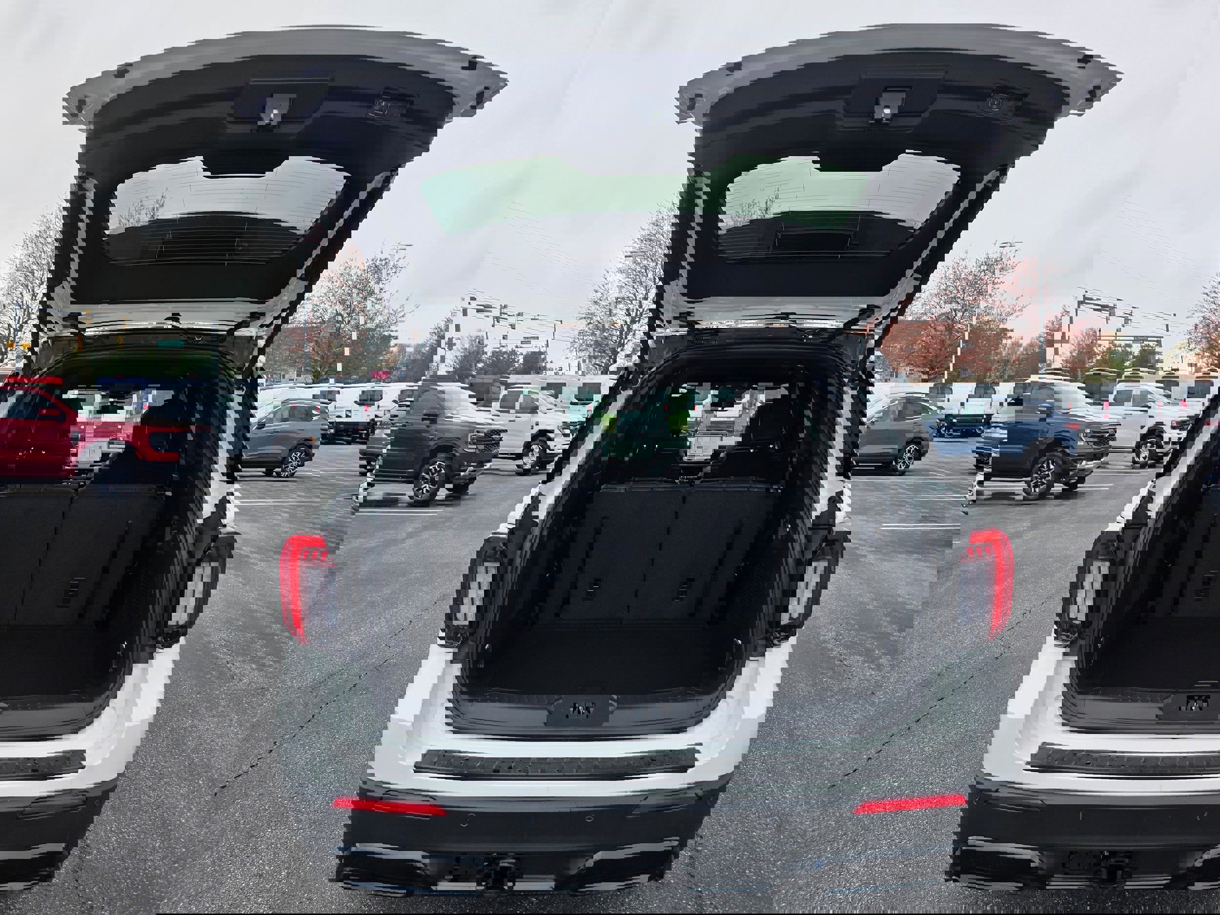 New 2026 Ford Explorer ST-Line image 16