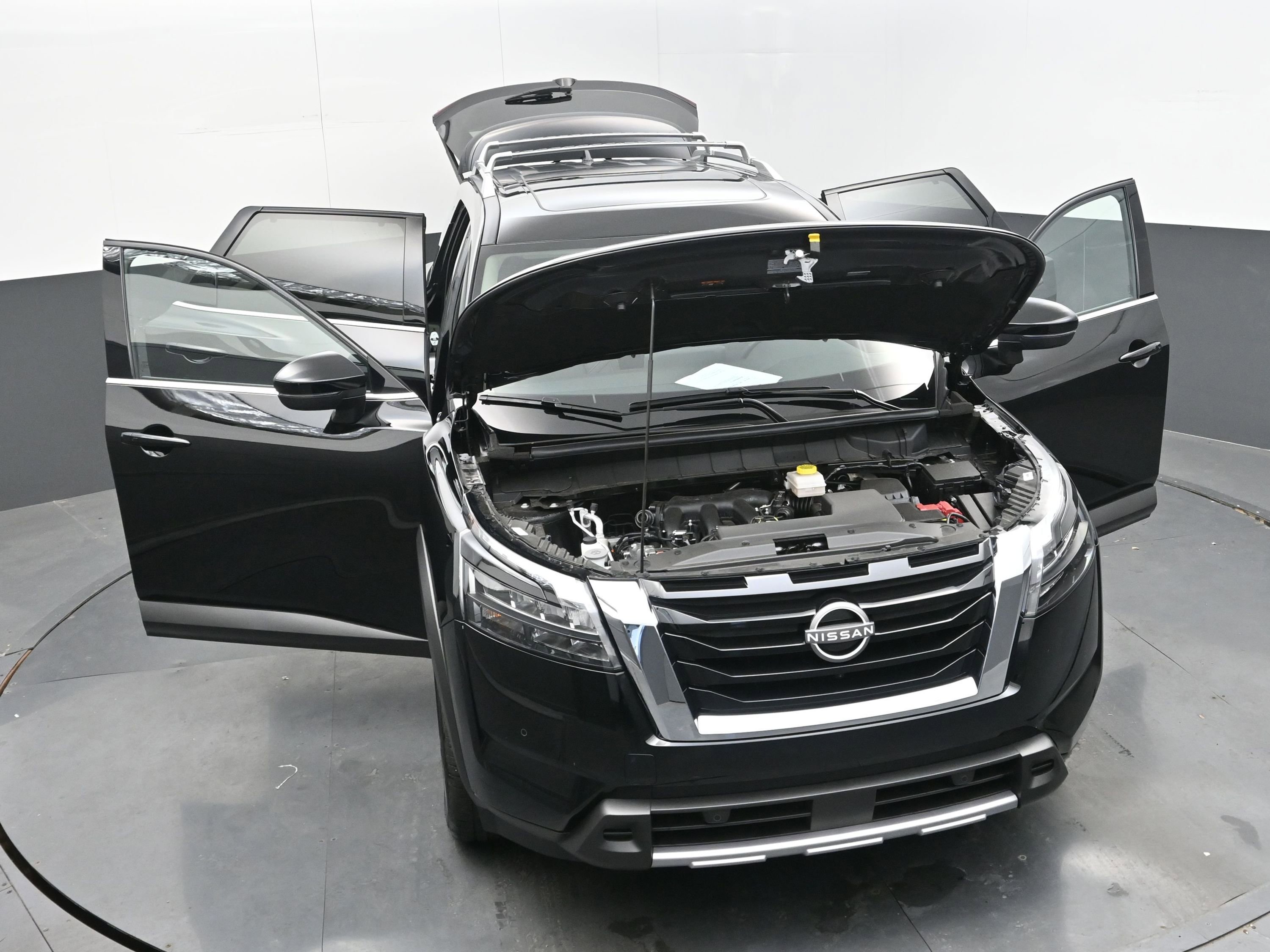 Used 2025 Nissan Pathfinder SL w/ SL Premium Package image 37