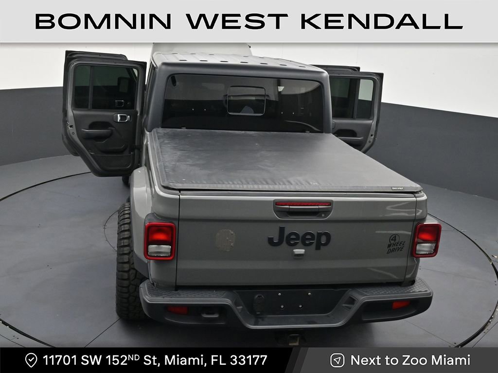 Used 2022 Jeep Gladiator Willys image 33