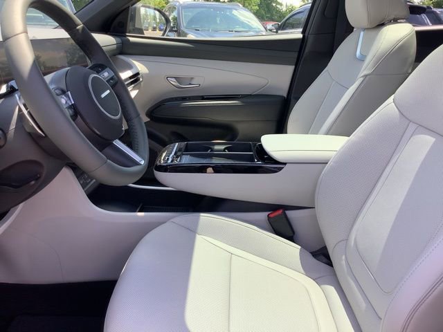 New 2025 Hyundai Tucson Limited image 18