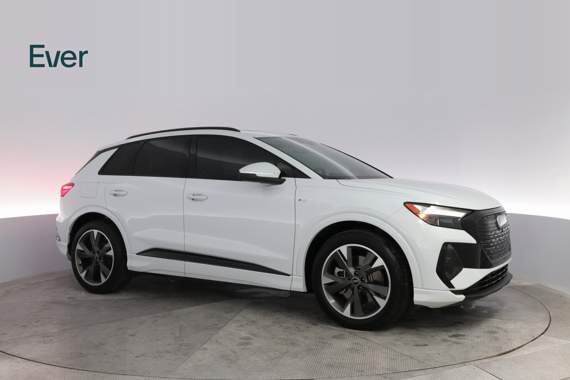 Used 2024 Audi Q4 e-tron Premium w/ Convenience Package image 5