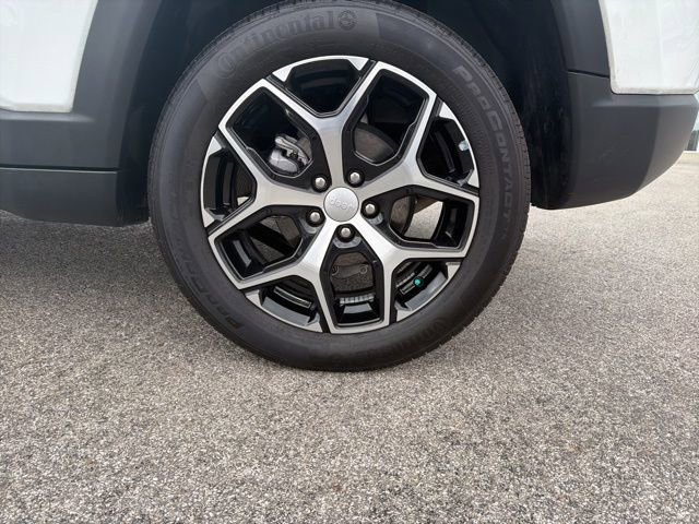 Used 2024 Jeep Compass Limited image 10