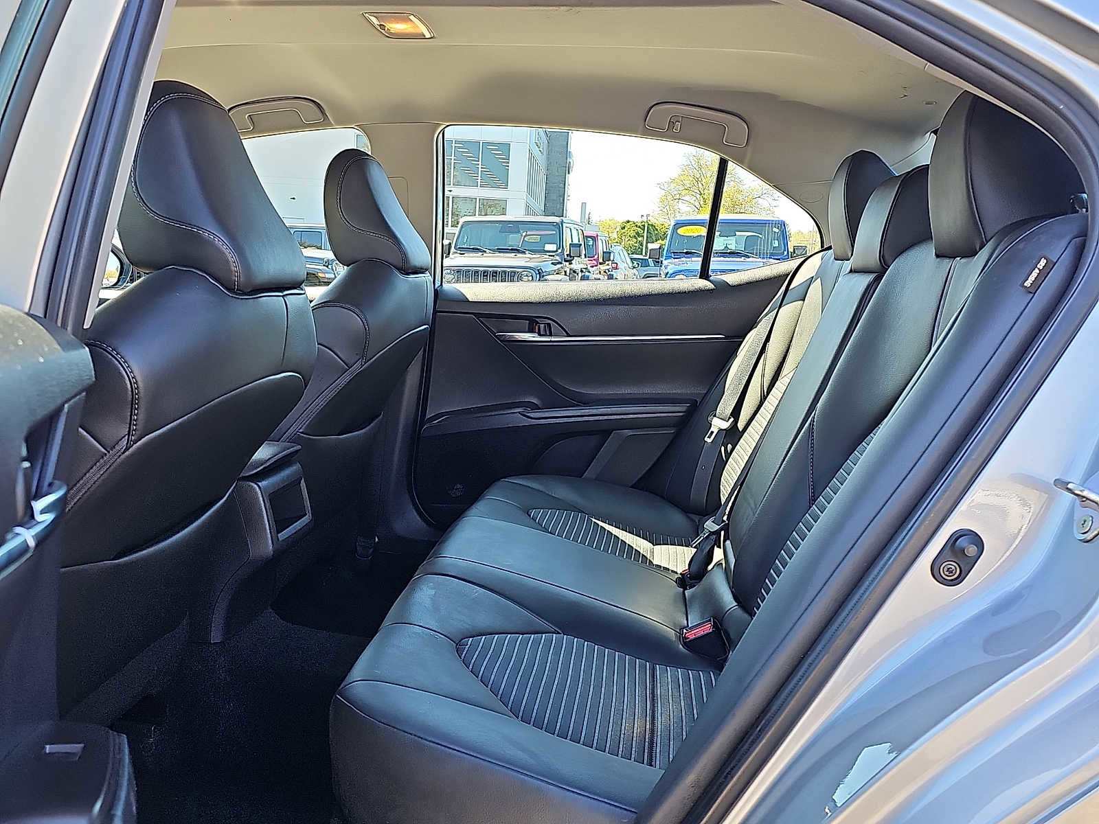 Used 2024 Toyota Camry SE FWD image 10