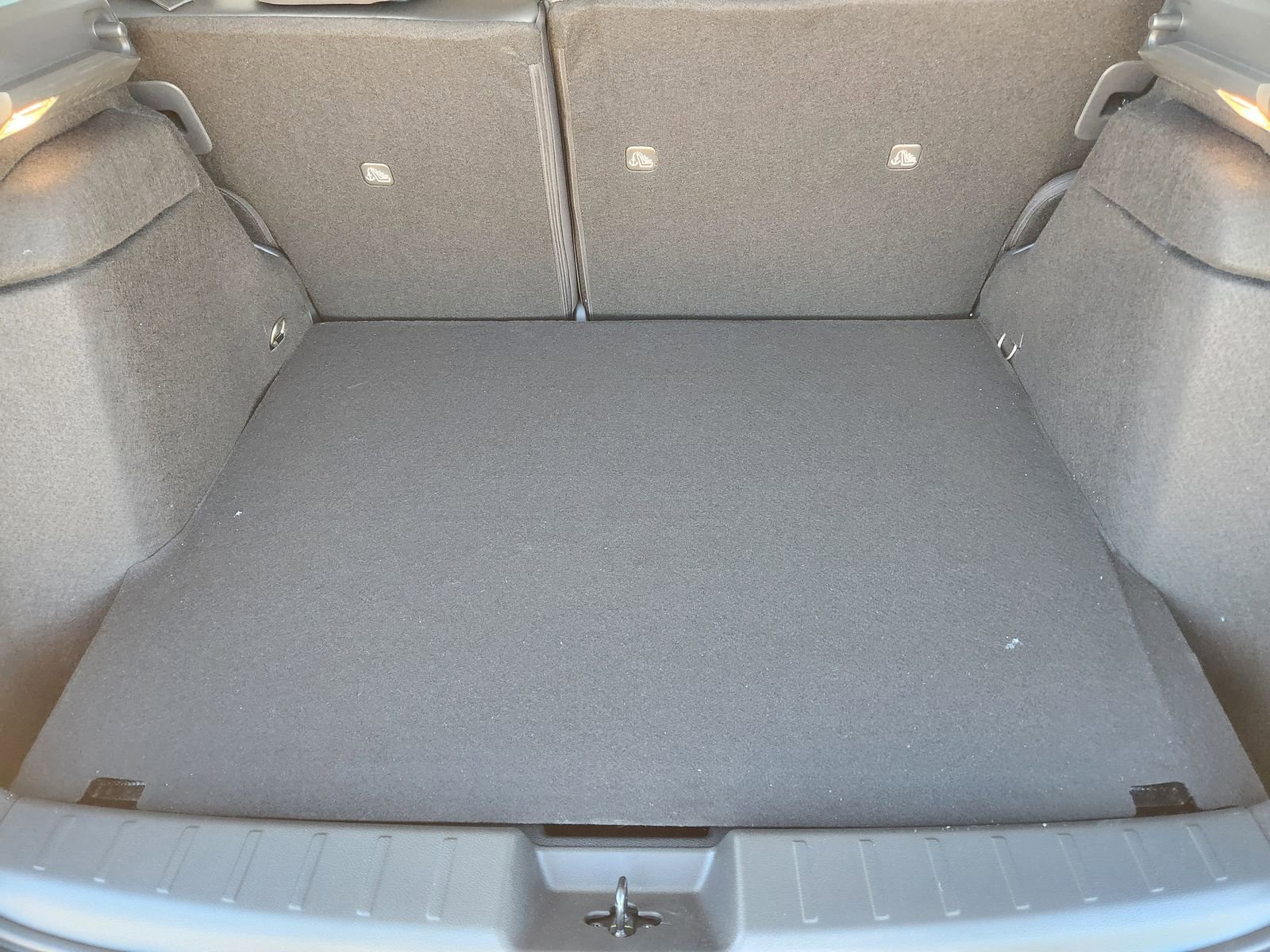 New 2026 Nissan Kicks SR w/ Cold Weather Package image 29