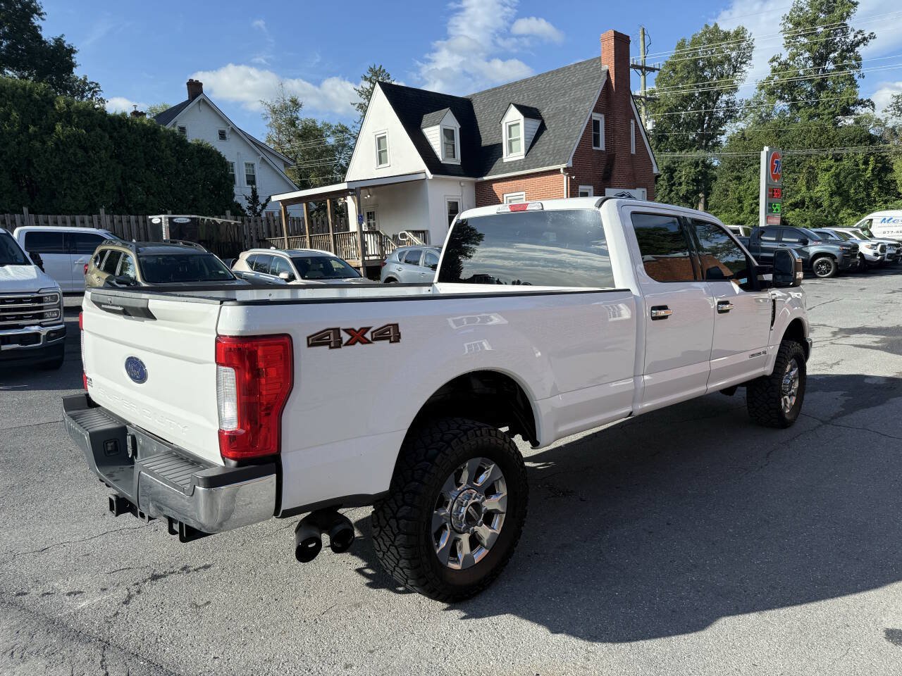 Used 2017 Ford F250 XLT AWD/4WD image 5