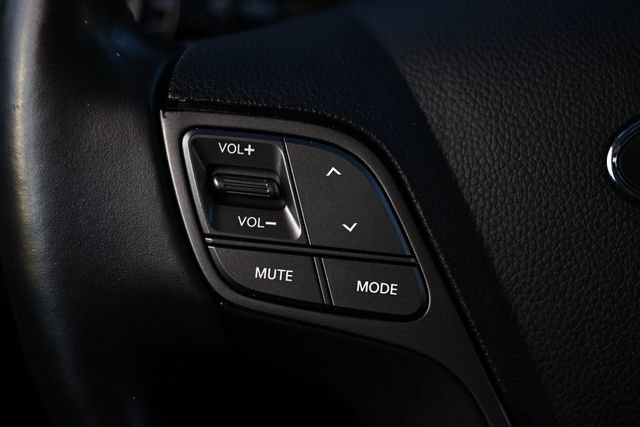 Used 2017 Hyundai Santa Fe Sport FWD image 37