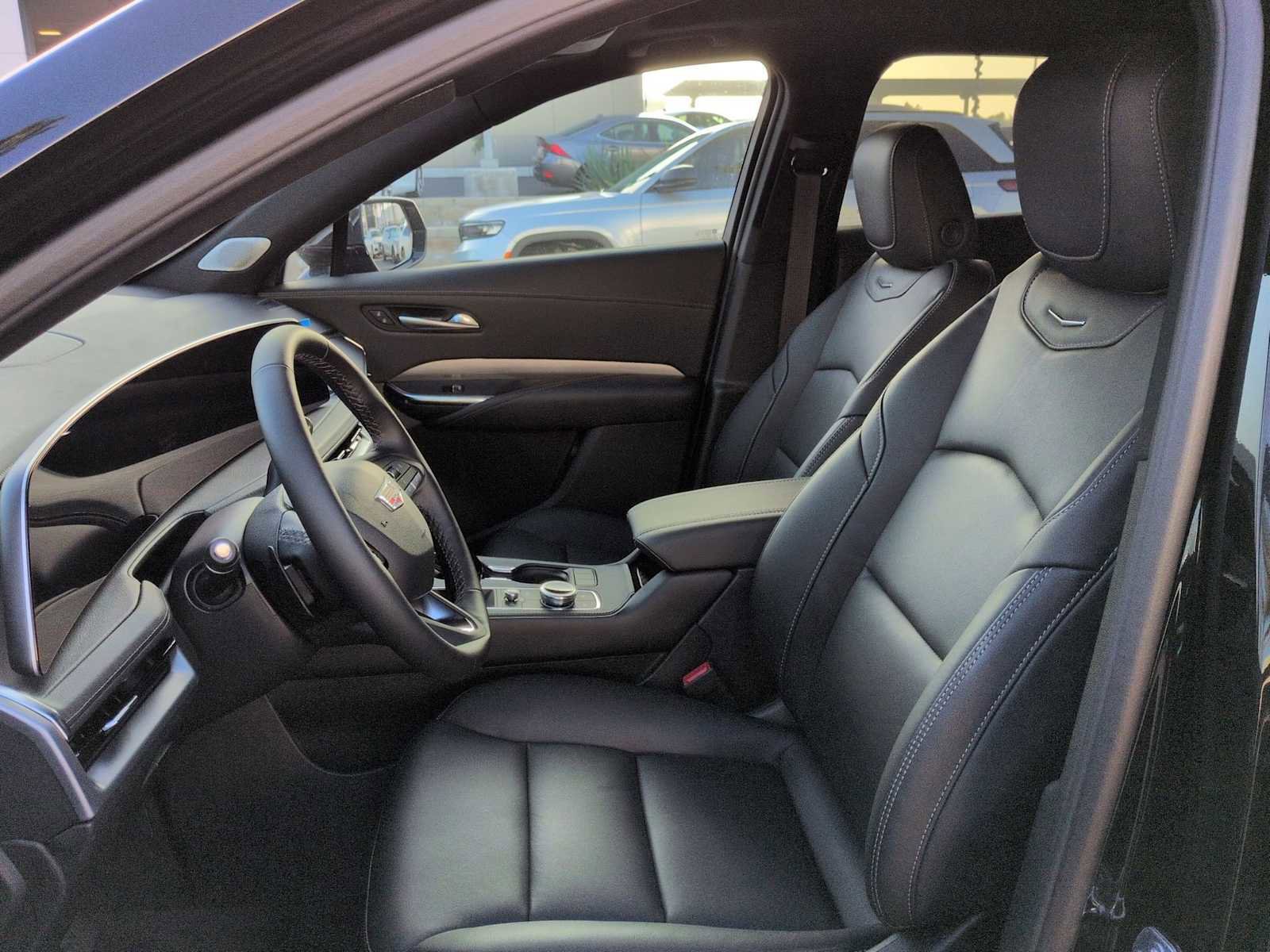 New 2025 Cadillac XT4 Premium Luxury image 24