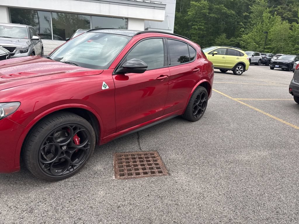 Used 2024 Alfa Romeo Stelvio Quadrifoglio w/ Active Assist Plus Package AWD/4WD image 13