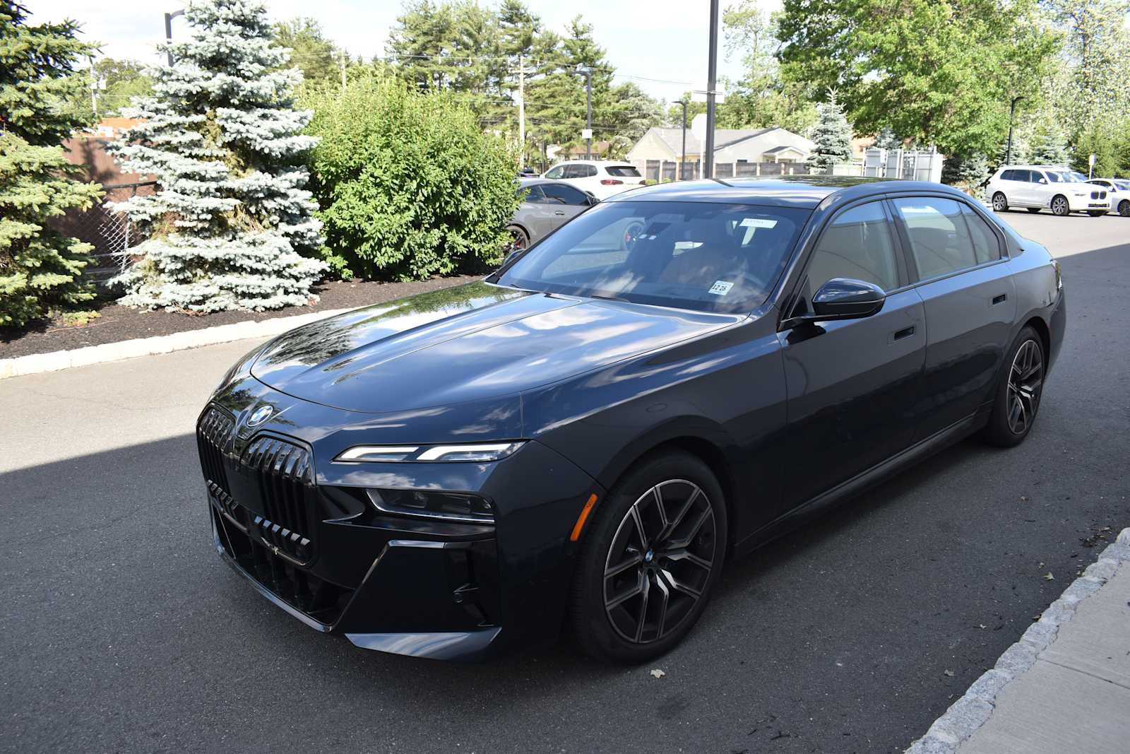 Certified 2024 BMW 740i xDrive AWD/4WD image 4