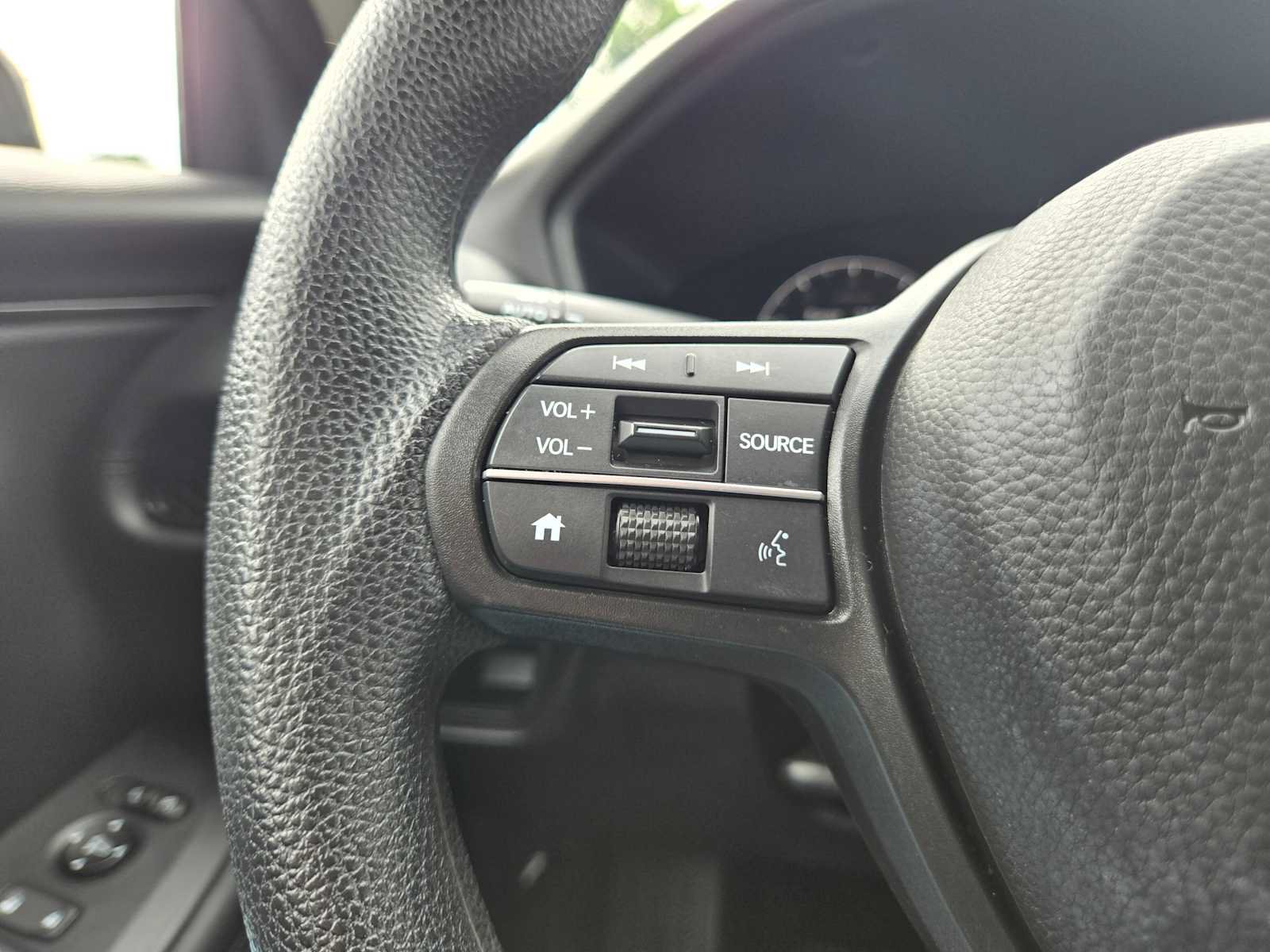 Used 2023 Honda HR-V LX image 31