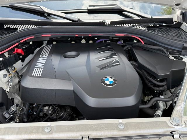 Used 2025 BMW X3 xDrive30i w/ M Sport Package AWD/4WD image 32