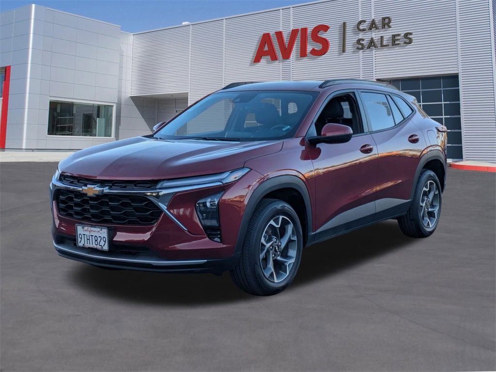 Used 2025 Chevrolet Trax LT w/ LT Convenience Package