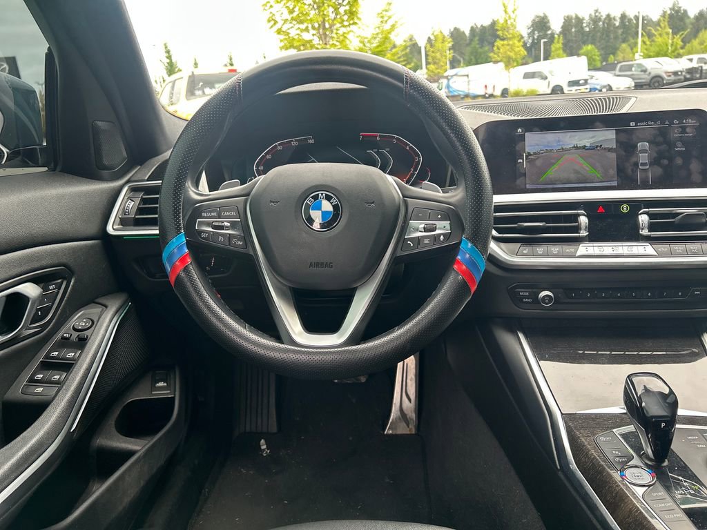 Used 2021 BMW 330i Sedan w/ Convenience Package RWD image 25