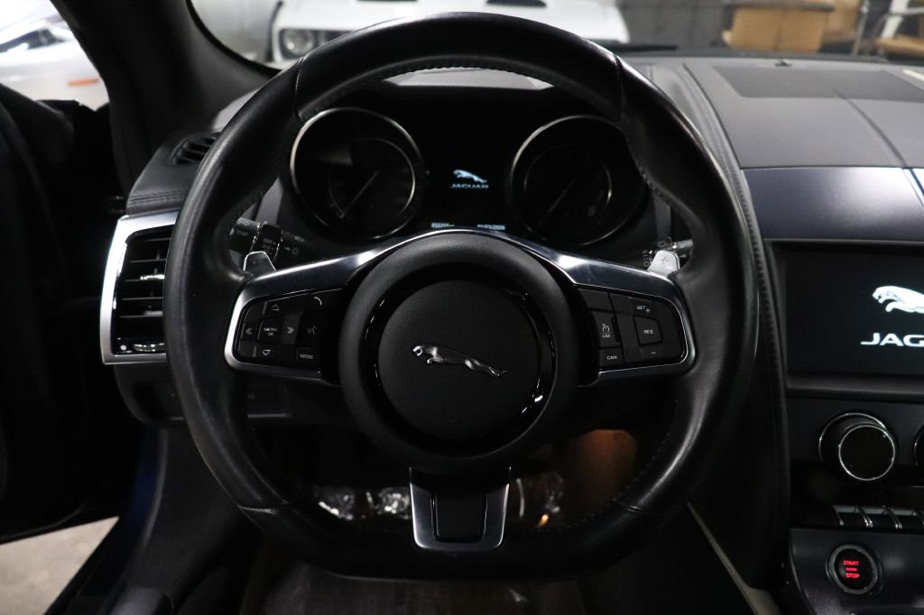 Used 2020 Jaguar F-TYPE image 19