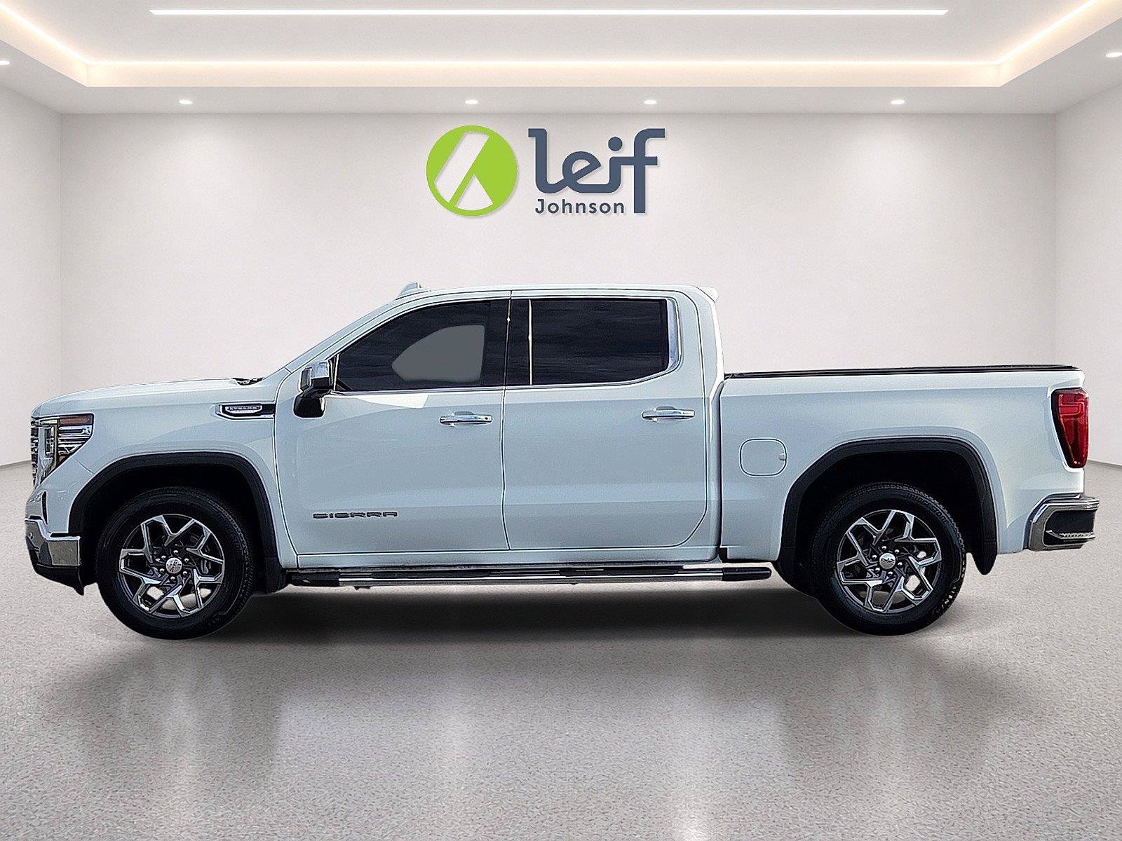 Used 2024 GMC Sierra 1500 SLT RWD image 4