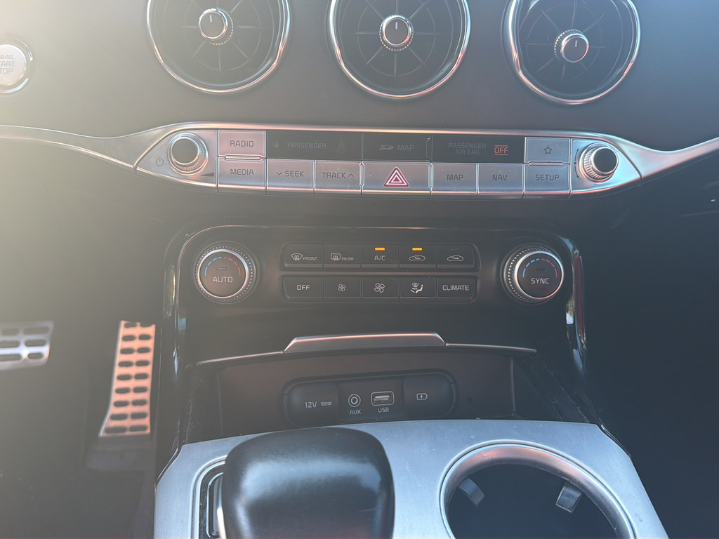 Used 2018 Kia Stinger GT2 AWD/4WD image 21