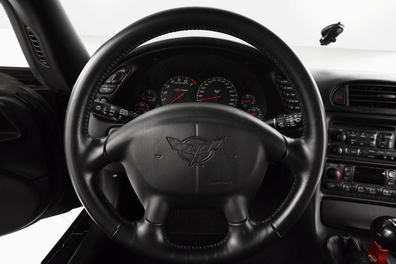 Used 2002 Chevrolet Corvette Z06 RWD image 23