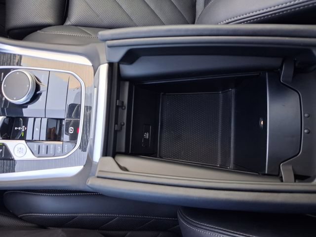 Used 2024 BMW X6 xDrive40i w/ M Sport Professional Package AWD/4WD image 19