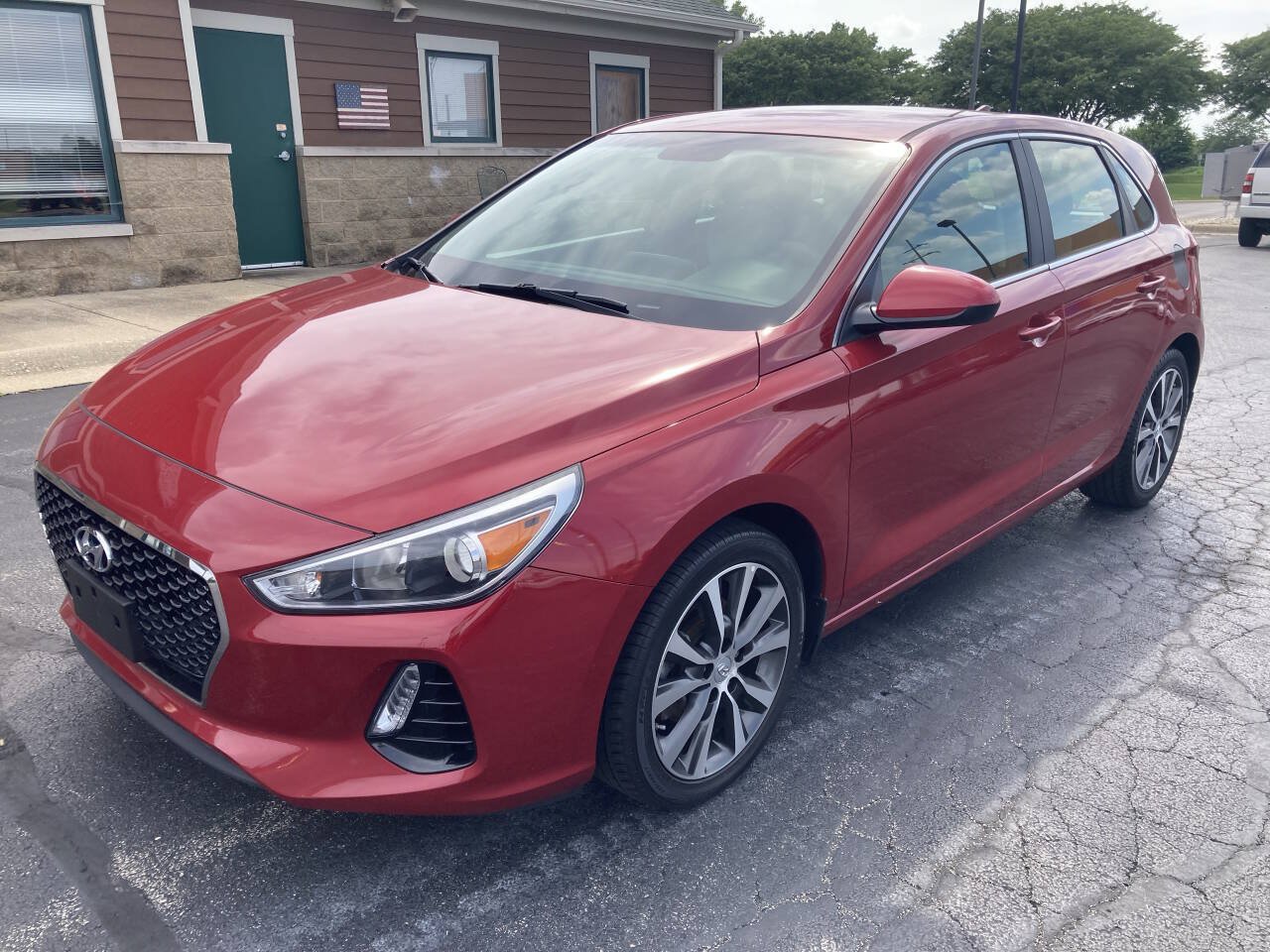 Used 2020 Hyundai Elantra GT FWD image 7