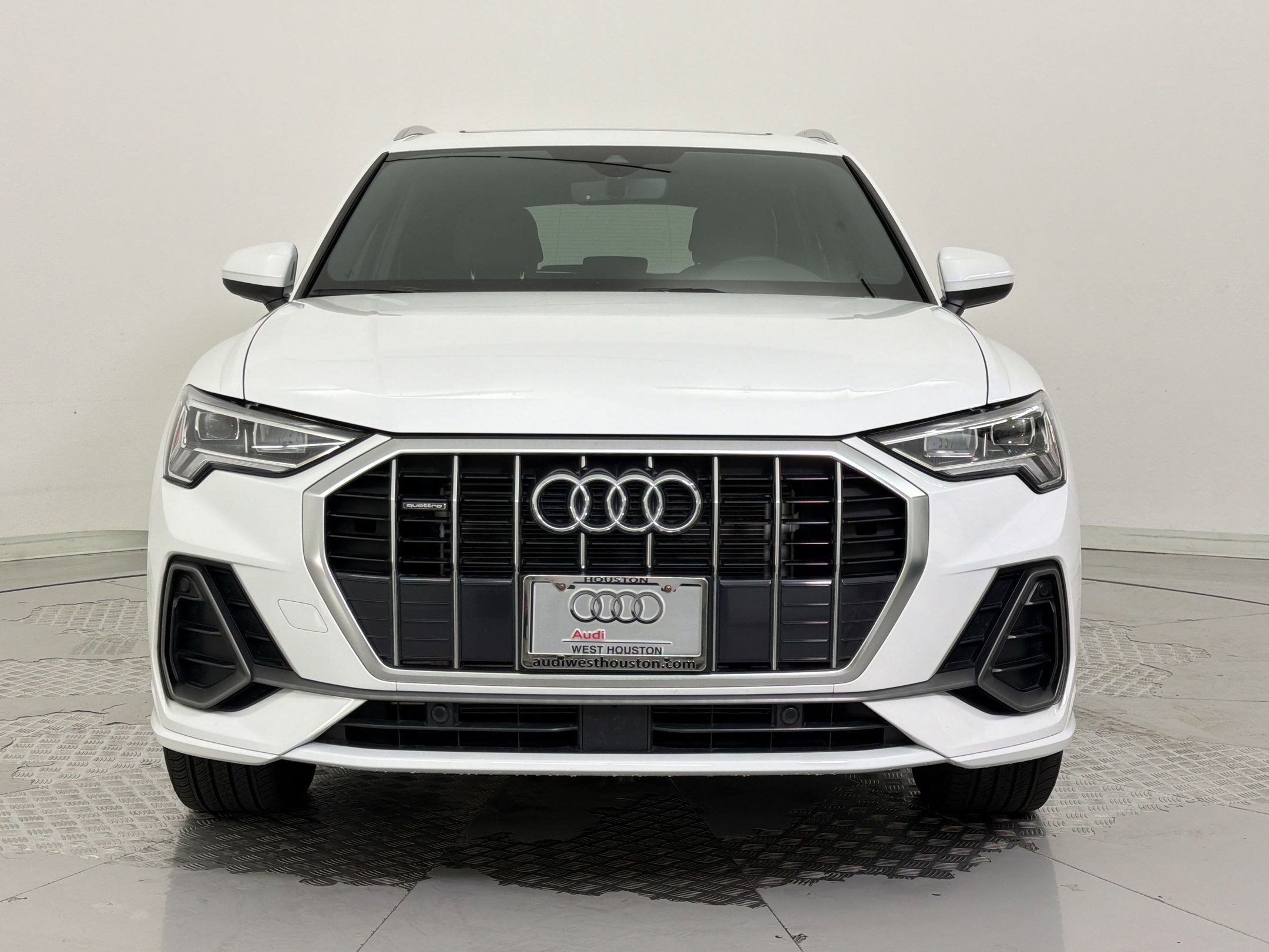 Certified 2025 Audi Q3 2.0T Premium w/ Convenience Package image 6