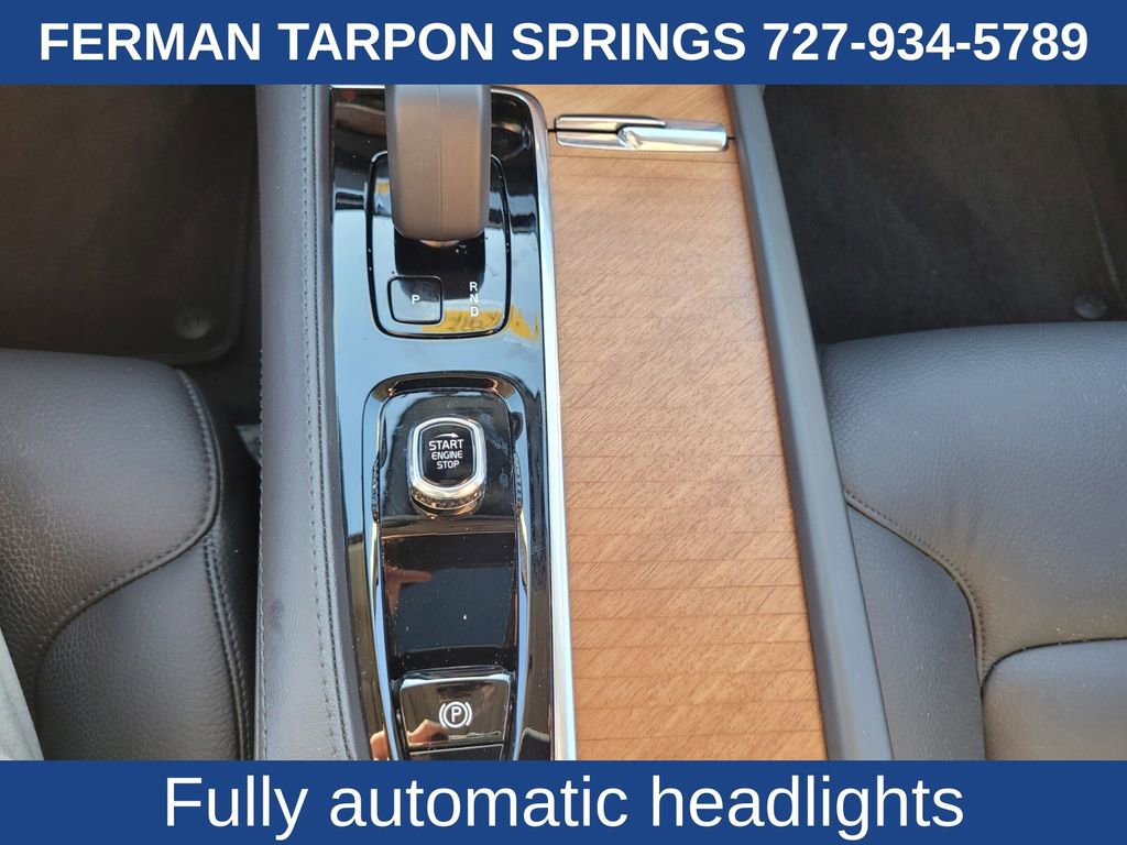 Certified 2024 Volvo XC90 B6 Plus image 29