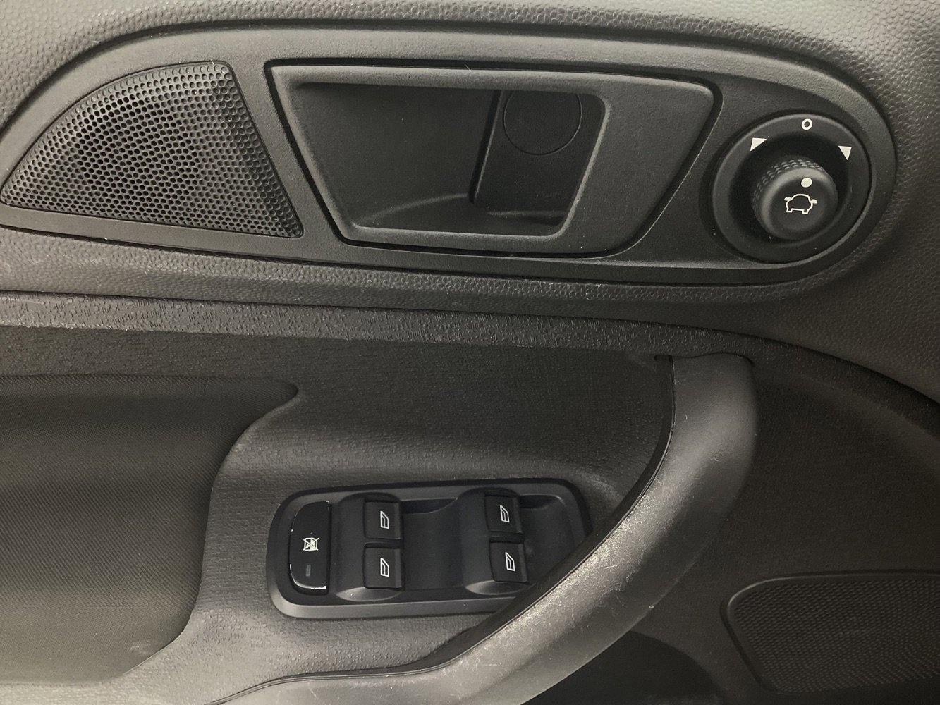 Used 2019 Ford Fiesta SE image 37