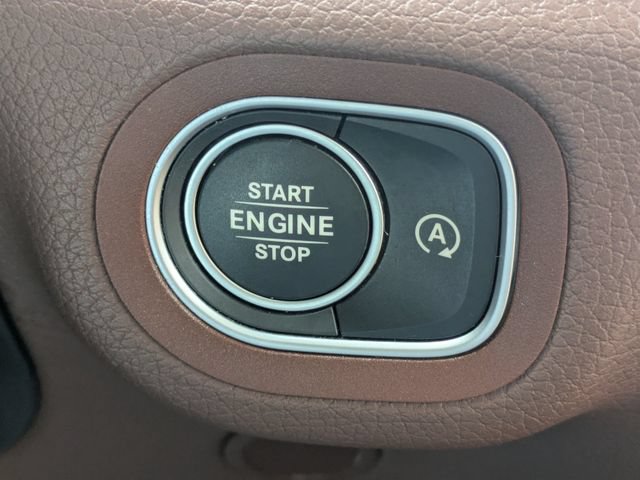Used 2024 Mercedes-Benz GLS 450 4MATIC image 29