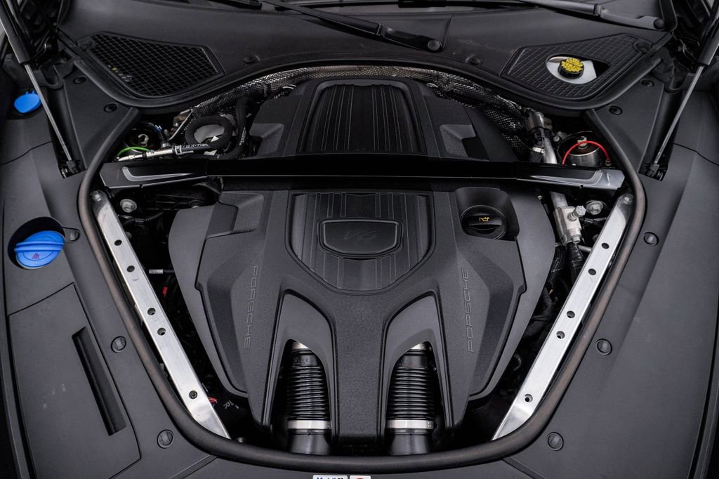 Certified 2023 Porsche Panamera 4 Platinum Edition AWD/4WD image 30