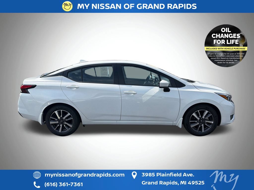 Used 2025 Nissan Versa SV w/ Trunk Package FWD image 9