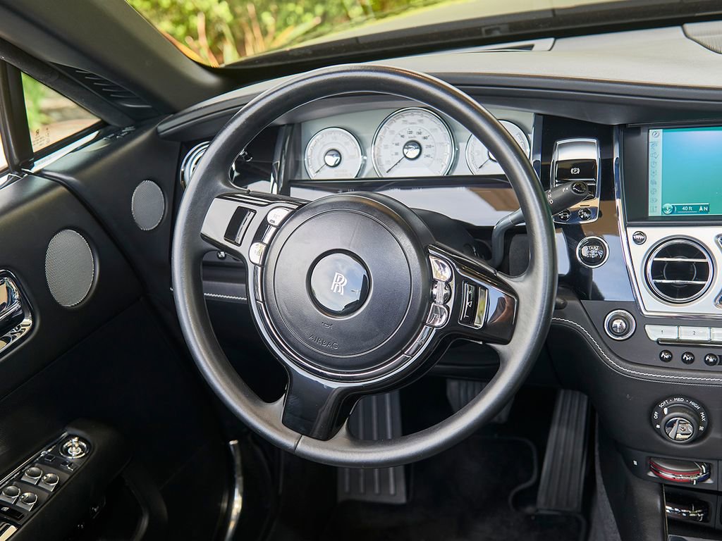 Certified 2016 Rolls-Royce Dawn image 17