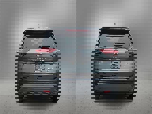 Used 2023 Nissan Rogue SV image 7