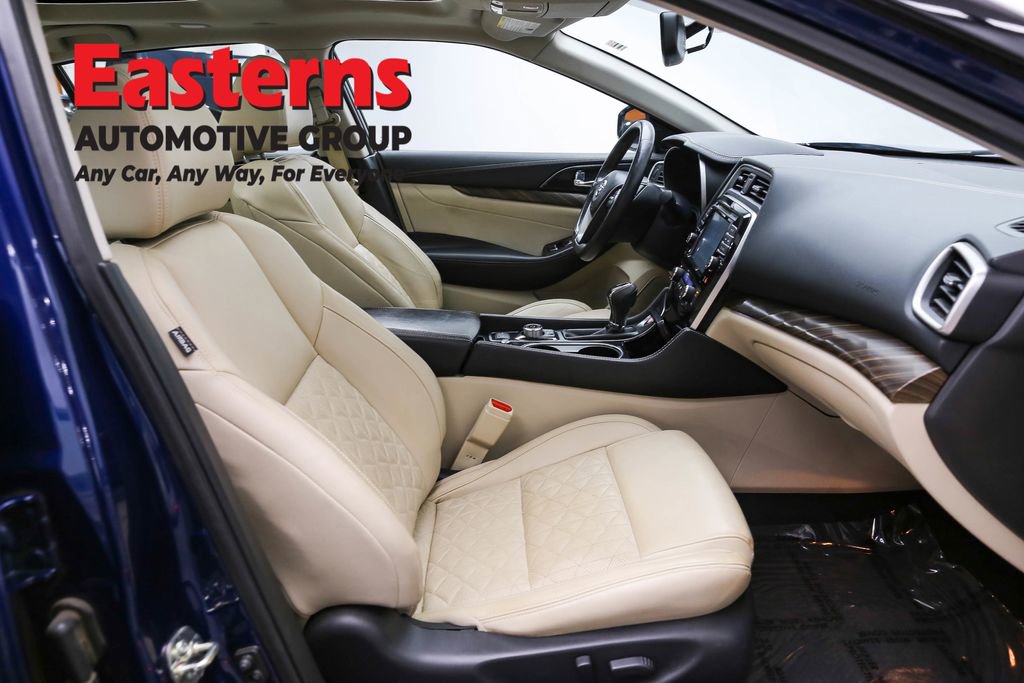Used 2016 Nissan Maxima Platinum w/ Interior Lighting Package image 28