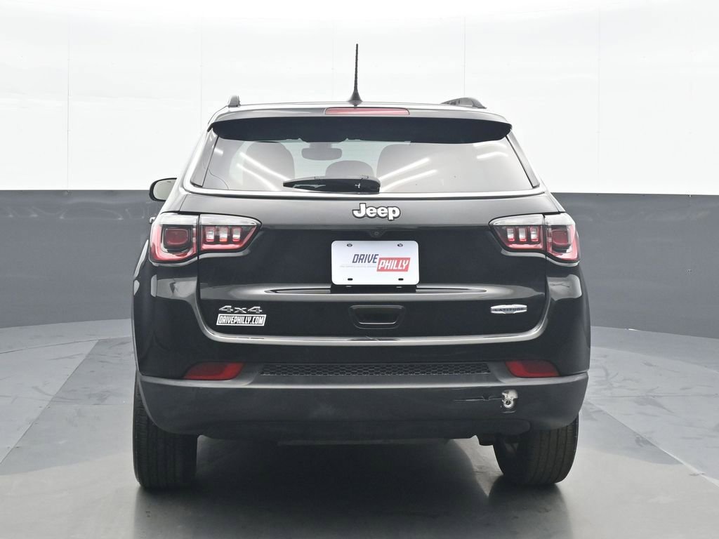 Used 2018 Jeep Compass Latitude w/ Popular Equipment Group image 5