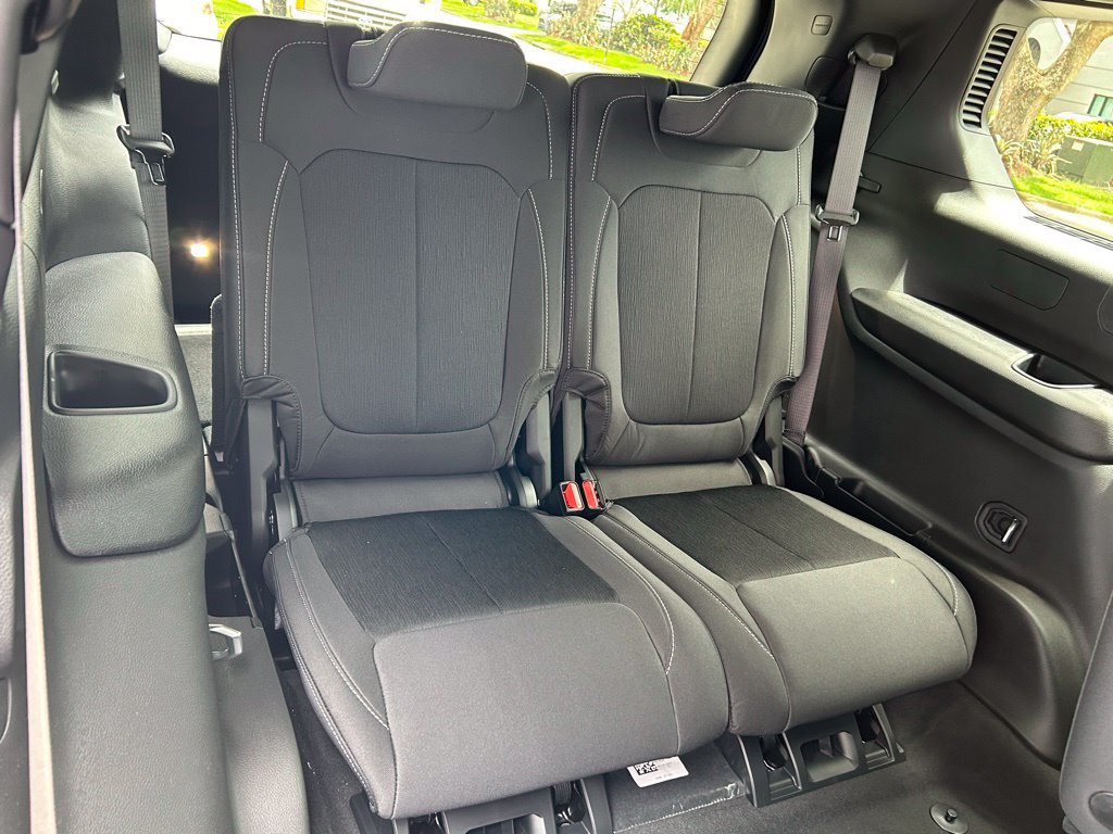 New 2024 Jeep Grand Cherokee L Laredo RWD image 28