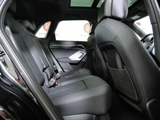 Used 2024 Audi Q3 2.0T Premium Plus image 13