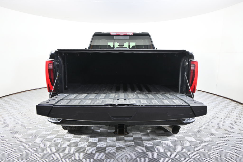 Used 2024 GMC Sierra 3500 Denali Ultimate AWD/4WD image 6