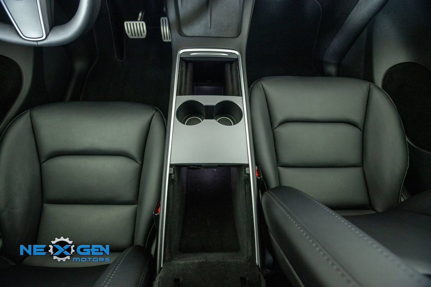 Used 2025 Tesla Model Y Performance AWD/4WD image 30