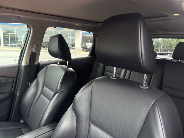 Used 2021 Nissan Rogue SV w/ Premium Package FWD image 3