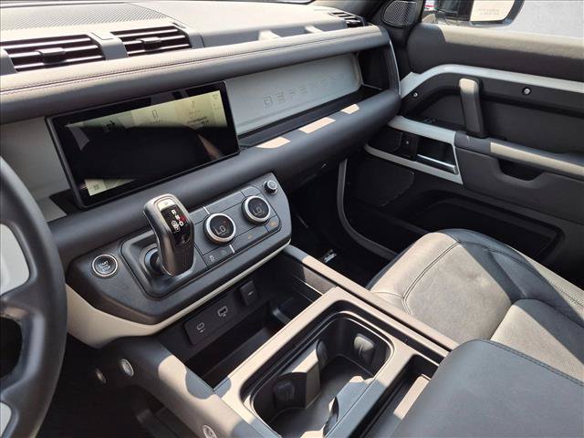 Used 2024 Land Rover Defender 110 S AWD/4WD image 15