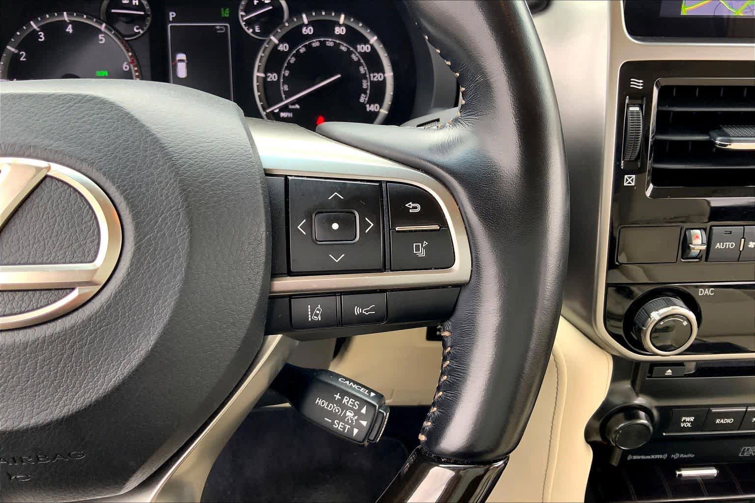 Used 2022 Lexus GX 460 Premium w/ Accessory Package AWD/4WD image 24