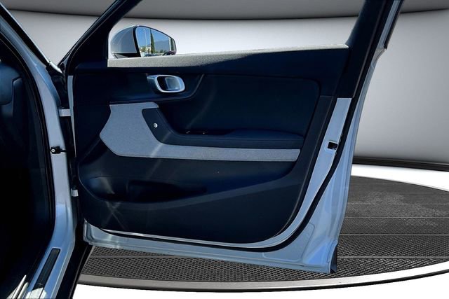 Used 2022 Polestar Polestar 2 image 26