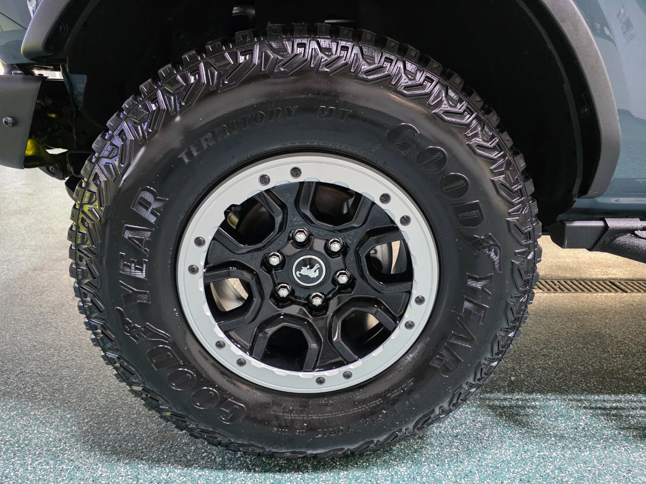 Used 2022 Ford Bronco Badlands image 11