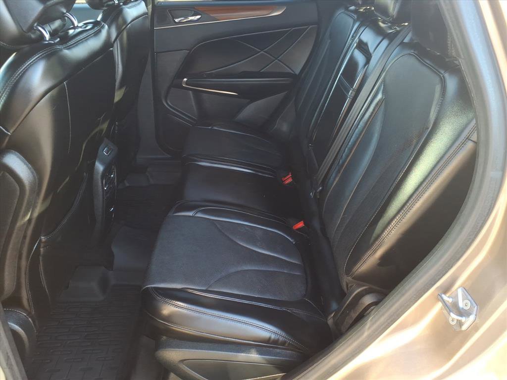 Used 2018 Lincoln MKC Reserve w/ Lincoln MKC Climate Package image 17