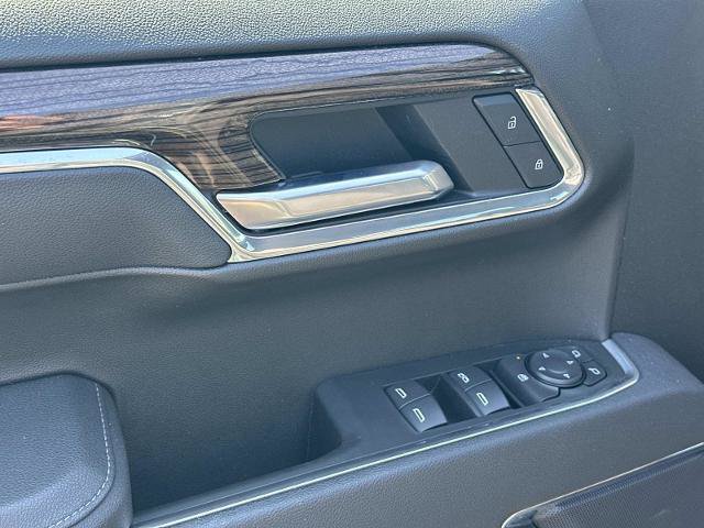 New 2026 Chevrolet Silverado 1500 LT w/ Safety Package AWD/4WD image 17
