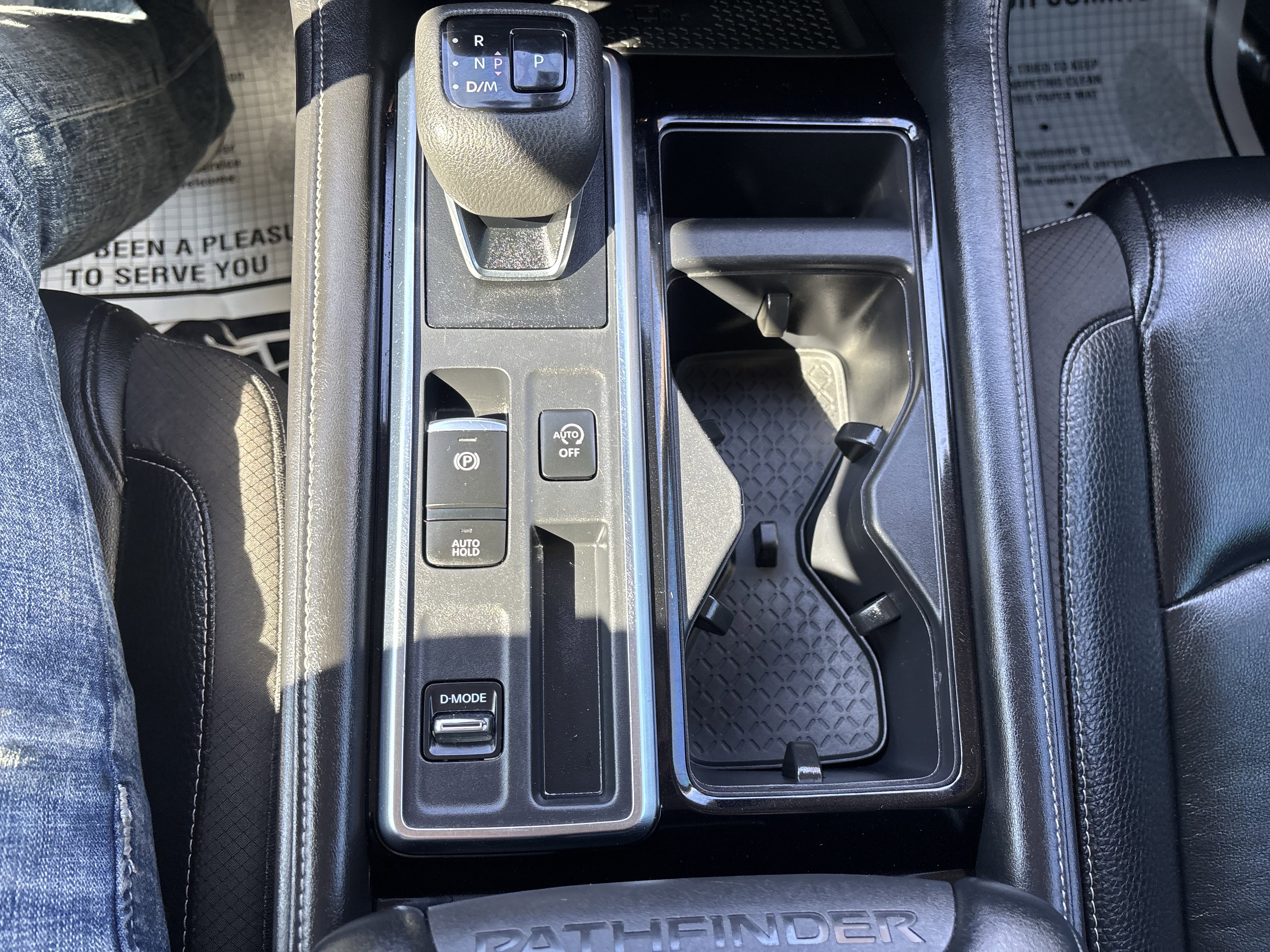 Used 2023 Nissan Pathfinder SL image 36